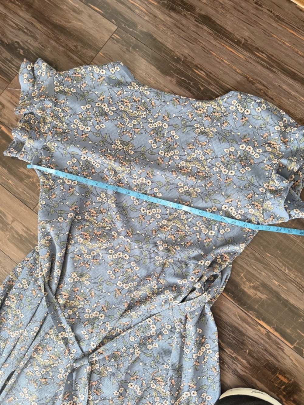Max Studio Wrap Dress London Blue Floral Print Short Flutter Sleeves Plus Sz 1X - Picture 7 of 16
